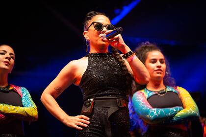Miss Bolivia en el festival Rock en Baradero
