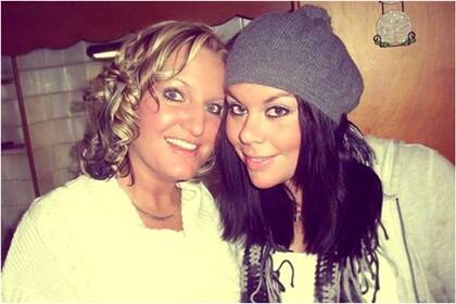 Missy Armstrong y Sara Hankins