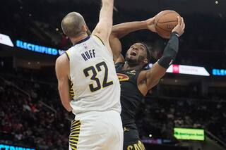 Mitchell anota 37 y lidera el tercer cuarto en victoria de Cavaliers 120-105 sobre Clippers