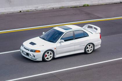 Mitsubishi Lancer Evolution IV