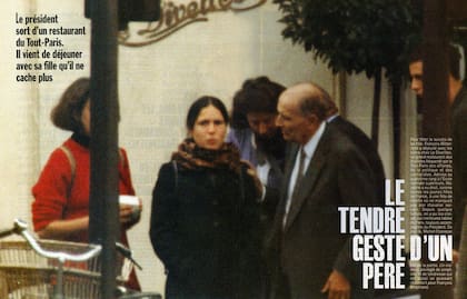 Mitterrand y su hija Mazarine en Paris Match. "Termina de desayunar con su hija, que no esconde más", dice la revista
