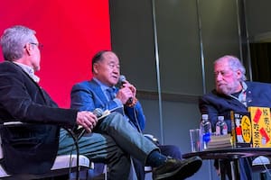 Mo Yan cautivó a los lectores, en una jornada multitudinaria: “El Nobel no fue una meta sino un comienzo”