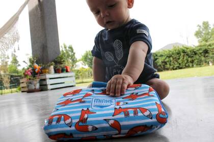 Mochilas estampadas que se pliegan para guardar, ideales para viaje $865 de Minke