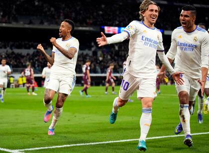 Modric con Eder Militão y Casemiro, de festejo en Real Madrid: este viernes serán rivales