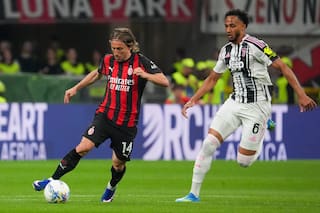 Modric impulsa a Milan rumbo a la Liga de Campeones en el final de la Serie A