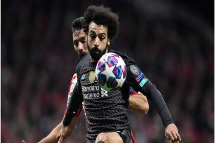 Mohamed Salah, de 27 años, juega en FC Liverpool y está valorizado en 162 millones de dólares.