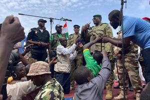 Vence el ultimátum a los golpistas y crece el temor a una gran guerra regional en África