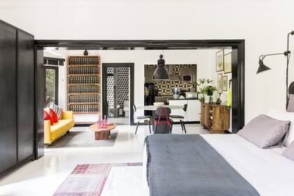 Molduras pintadas para dividir espacios y favorecer la funcionalidad