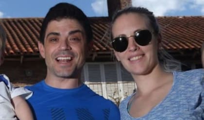Molinari junto a su esposa Paula Cancio, ambos denunciados por grooming