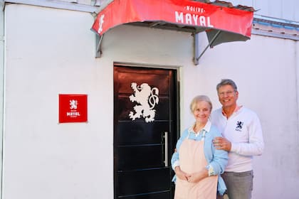 Molino Mayal, emprendimiento familiar en el pueblo de Matheu, producen harina integral libre de agroquímicos y sin conservantes, utilizando trigo orgánico.