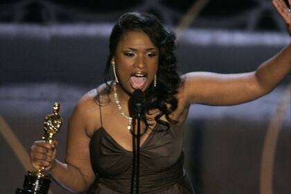 Momento en la actriz recibió el Oscar a la mejor actriz de reparto con su primer papel en Dreamgirls