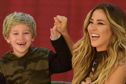 "Momo" tiene ocho años y es hijo de Jimena Barón y Daniel Osvaldo