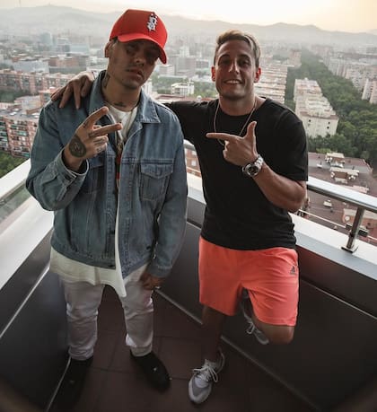 Momo y su amigo Duki en Barcelona (Foto: Instagram @gero.momo)