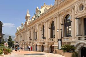 Mónaco, el país ubicado sobre la costa del mar Mediterráneo, entre Francia e Italia
