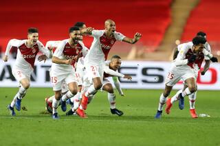 Una serie interminable: gracias a su arquero, Monaco ganó tras 22 penales