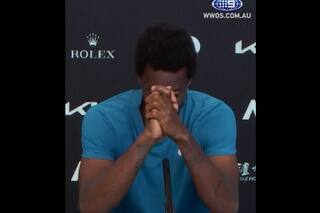 Australia: la pesadilla del tenista más alegre y el llanto ante la prensa