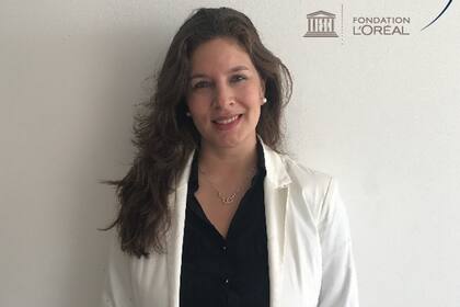 Mónica García fue distinguida con una mención por su proyecto sobre materiales nanoestructurados para optimizar fármacos antitumorales