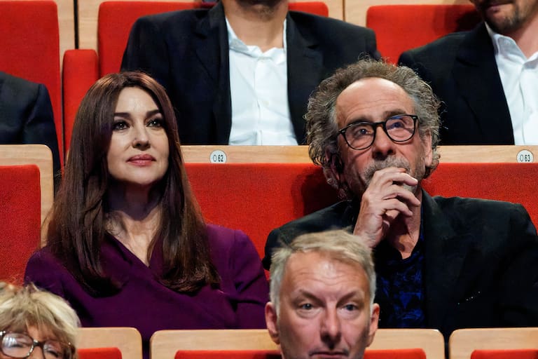 Monica Bellucci rompió el silencio y habló sobre su romance con Tim Burton - LA NACION