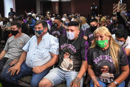 Mónica Ferreyra y sus familiares al escuchar la condena de los tres femicidas