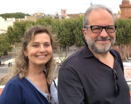 Mónica junto a su marido que es oncólogo y se ocupó de reservar todas las consultas y los turnos.