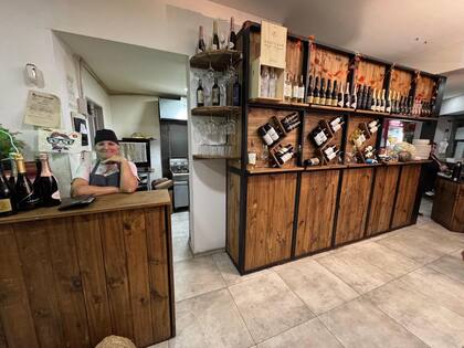 Mónica, la empleada que acompaña a Débora y a Diego desde sus inicios hace ocho años, un ícono de Las Nonas