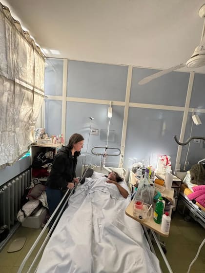 "'Mónica, ¿no quieres hablar tú? Porque eres más joven, quizás la puedes acompañar mejor'", le dijo una compañera, según narró la hoy exmonja al periodista Natalio Cosoy