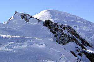Mont Blanc, el pico más alto de Europa occidental. (Foto AP /Patrick Gardin)