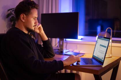 Montaño gana mensualmente entre US$15.000 y US$17.000