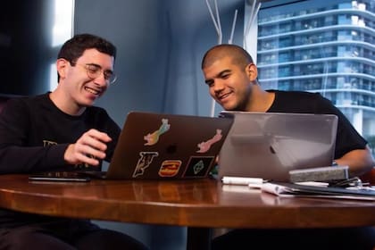 Montbrun Álvarez y el cofundador de Shasta, Alex Sicart