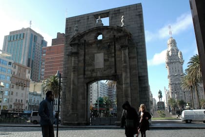 Montevideo, entrada a la ciudad vieja