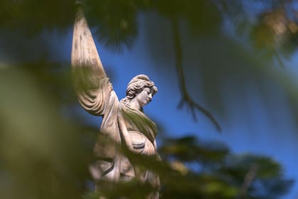 Monumento a la Libertad en la Plaza Mitre.