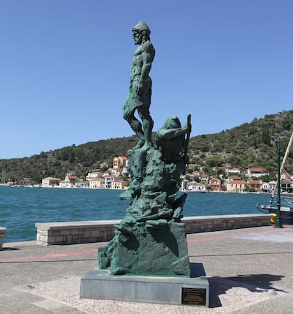 Monumento a Ulises mirando al mar