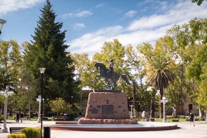 Monumento al General San Martín en la
plaza de San Rafael.