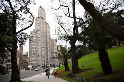 El edificio Kavanagh, frente a la porteña Plaza San Martín, es un ejemplo de la importancia del hormigón armado en el patrimonio