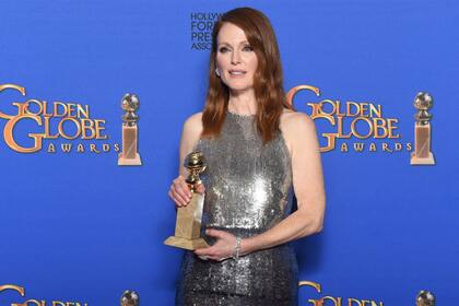 Moore se quedó con la estatuilla por suy papel en Siempre Alice