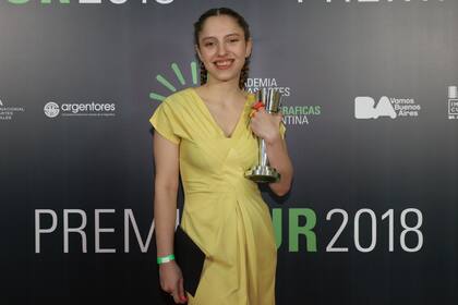 Mora Arenillas, premio a mejor actriz revelación por la película Invisible