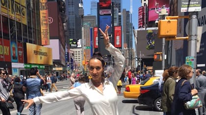 Mora Godoy ha recorrido el mundo con sus espectáculos, convirtiéndose en una embajadora artística de la Argentina