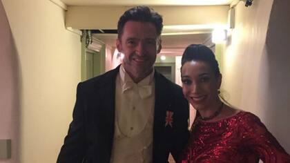Mora Godoy junto a Hugh Jackman .