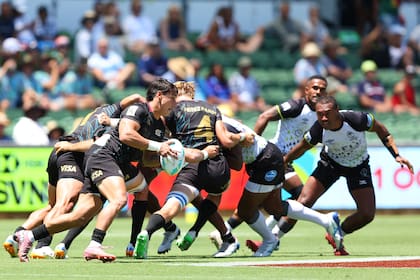 Morales inicia un avance de los Pumas 7s frente a Fiji; la selección conquistó el certamen canadiense de 2022 a 2025, pero ahora intenta rearmarse.