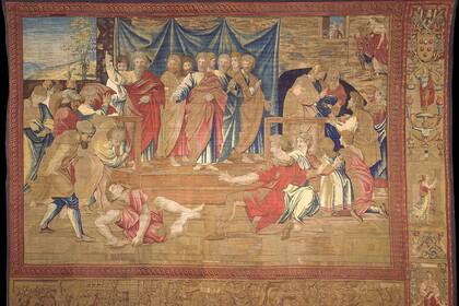 Los tapices de Rafael son tan perfectos que parecen pinturas y llegan a pesar hasta 70 kilos; en la imagen, "Morte di Anania"
