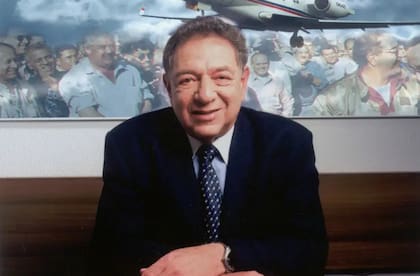 Moshé Keret era vicepresidente ejecutivo de la industria aeronáutica israelí cuando la Argentina requería aviones para la guerra