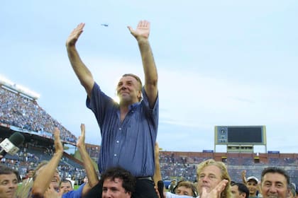 Mostaza Merlo llevó a Racing a ser campeón del Apertura 2001 tras 35 años de sequía