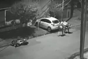 Motochorros asaltaron a un repartidor