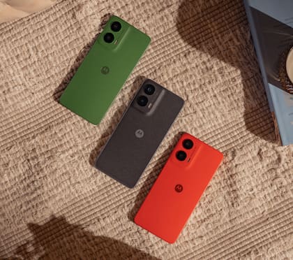 Motorola, como Samsung, Apple y otras compañías, viene integrando funciones de IA en sus teléfonos