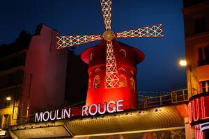 El Moulin Rouge podrá reservarse para pasar la noche en Airbnb