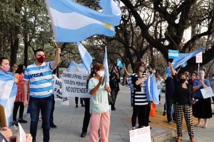 Movilización del 26A frente a la legislatura de la ciudad de Tucumán