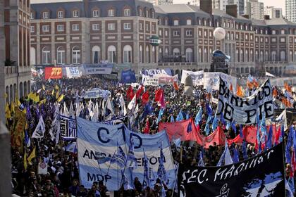 El público en Mar del Plata por el acto de cierre de campaña del Frente de Todos