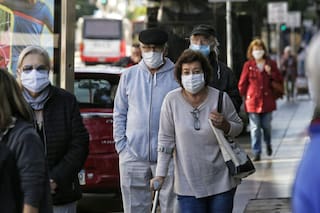 Coronavirus: el raro protagonismo que les toca hoy a las personas mayores