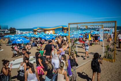 Movistar estará en Playa Grande durante los meses de enero y febrero.