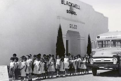 El frente de Blackwell School